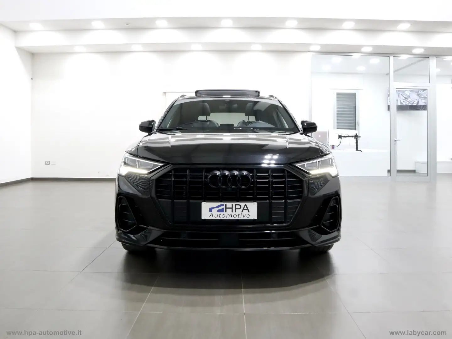 Audi Q3 2.0TDI S-line NAVI TETTO LED CAMERA 360 PELLE Nero - 2