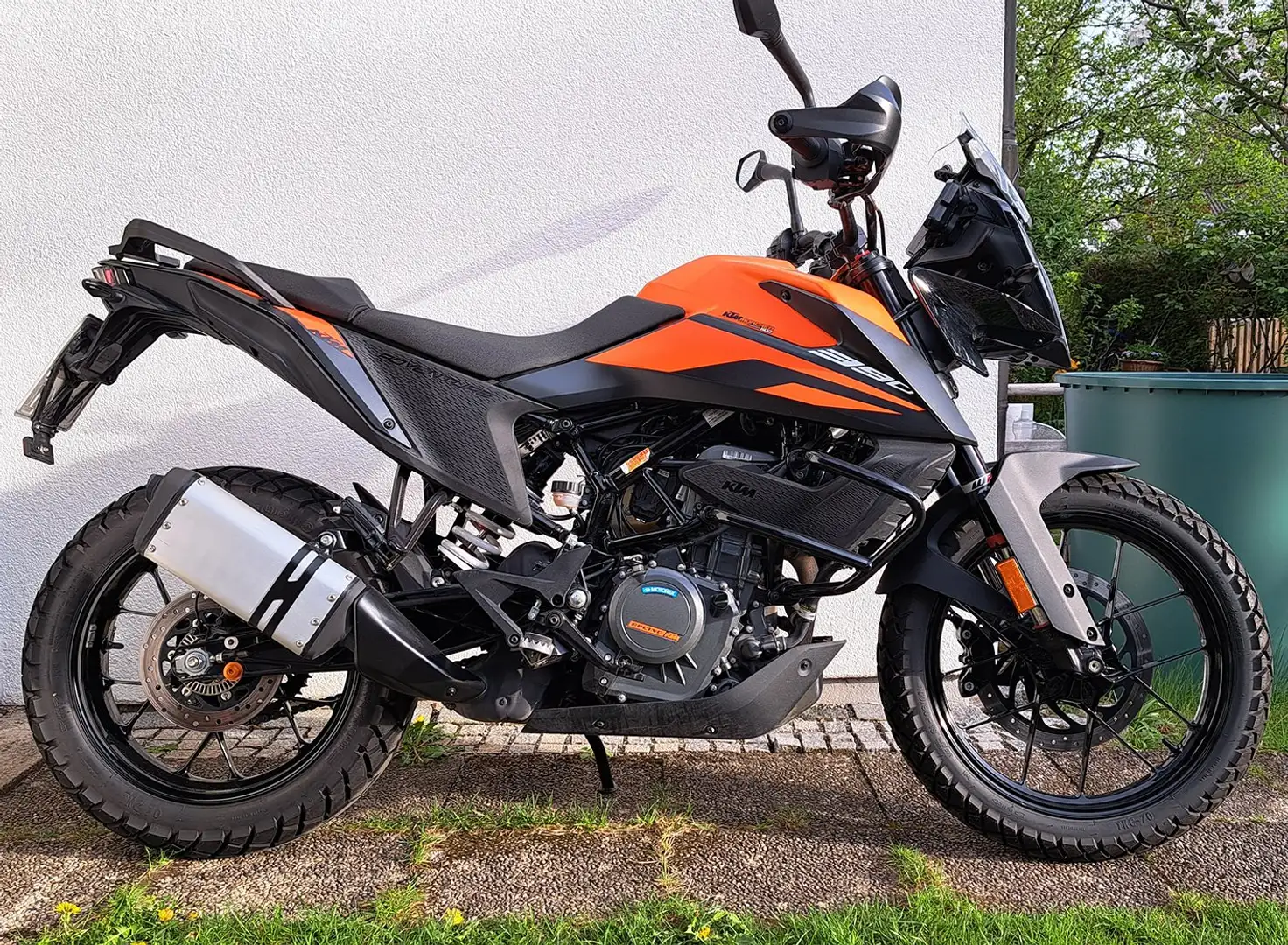 KTM 390 Adventure Orange - 1