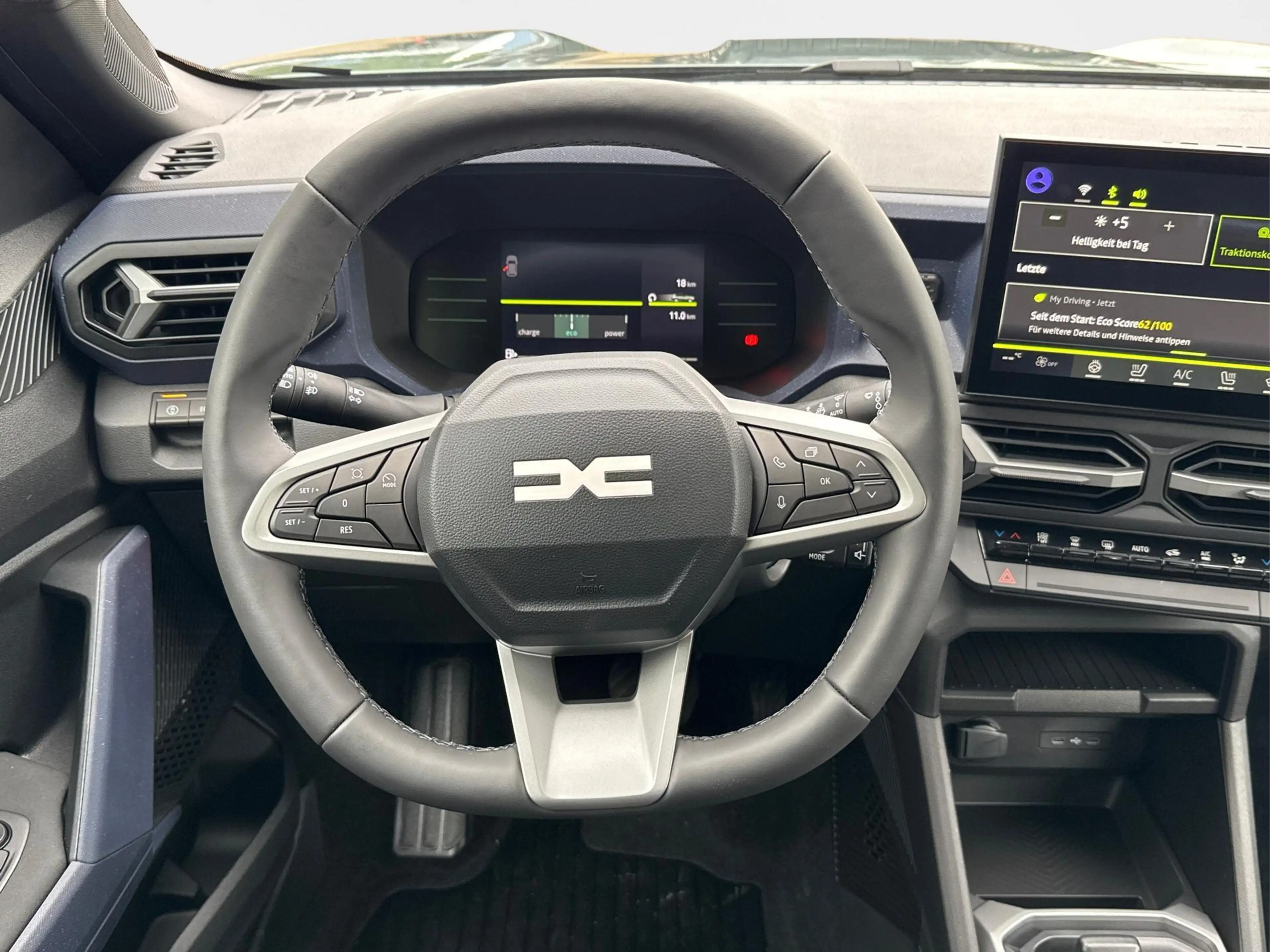Dacia Bigster Expression SHZ+KLIMA+PDC+KAMERA+LED+17" ALU Hyb... — photo 8