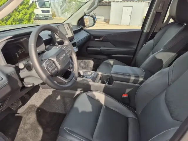 Toyota Hilux DK Executive 144kWh Ansicht 11