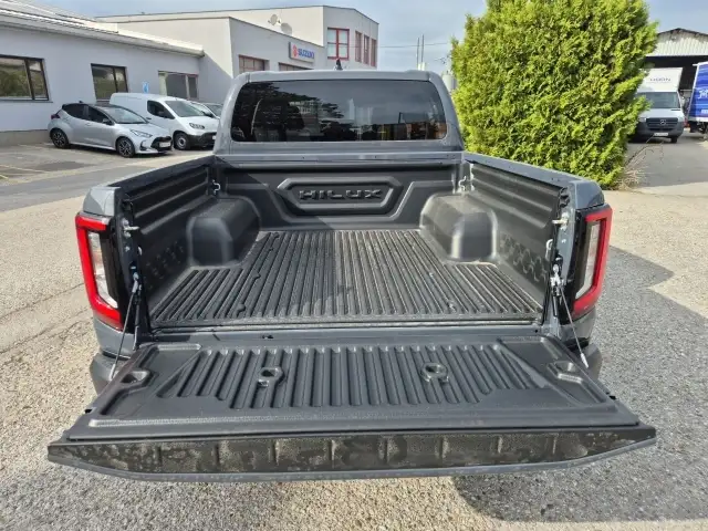 Toyota Hilux DK Executive 144kWh Ansicht 9