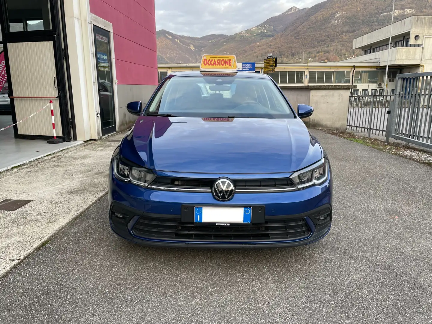 Volkswagen Polo 1.0 TSI DSG Life Blau - 2