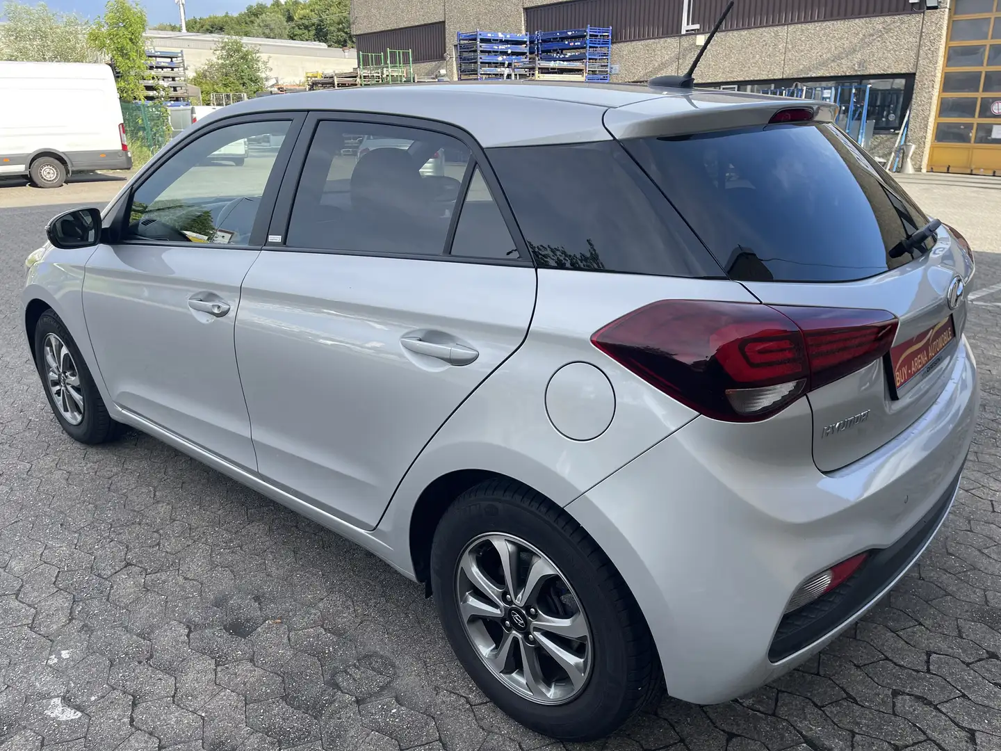Hyundai i20 YES! 1.2 1.Hand 5-Türer Kamera Top Gepflegt Gri - 2