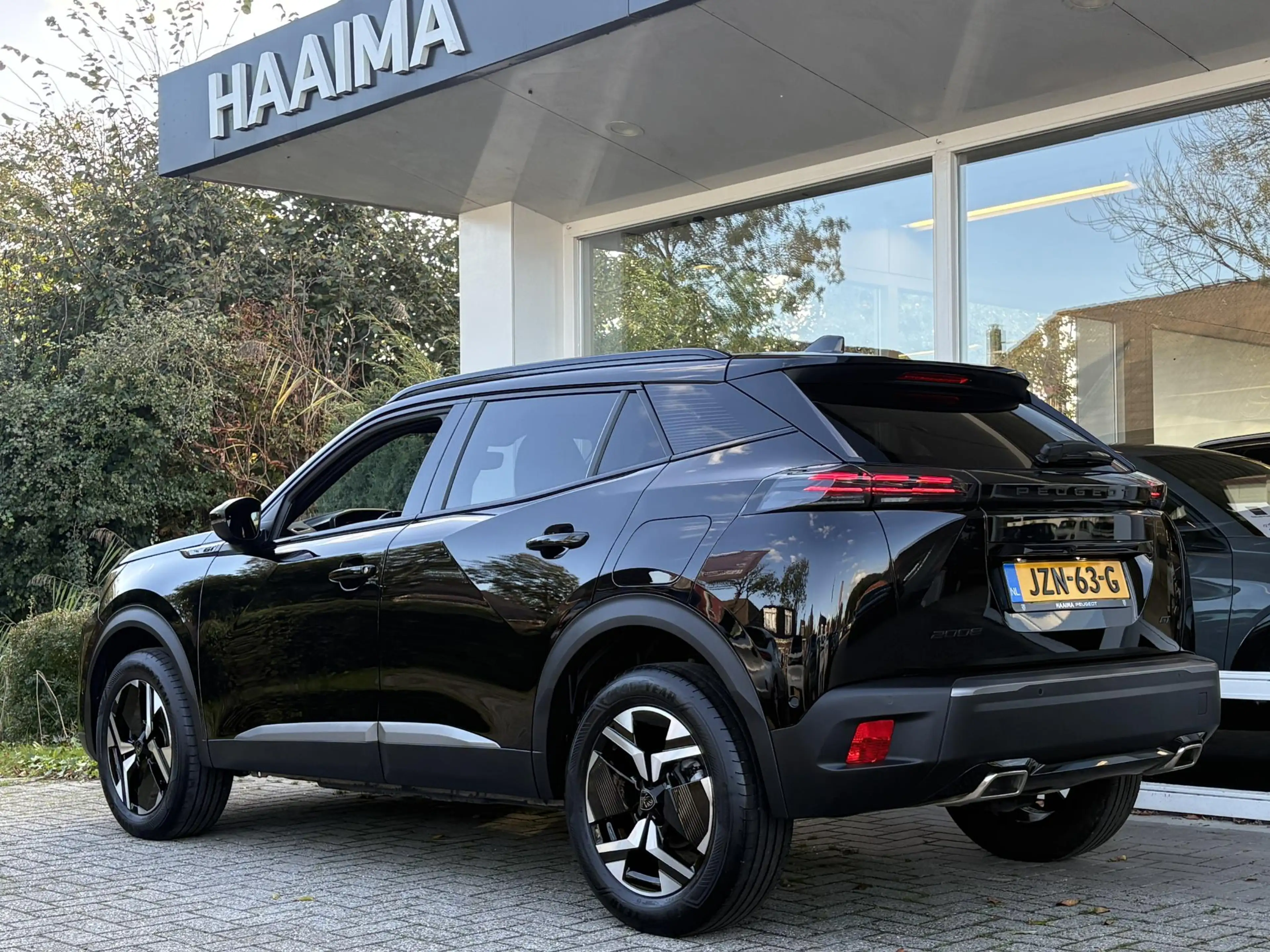 Peugeot 2008 1.2T 130pk Automaat 130 GT | Stoelmassage | 360gr — photo 4