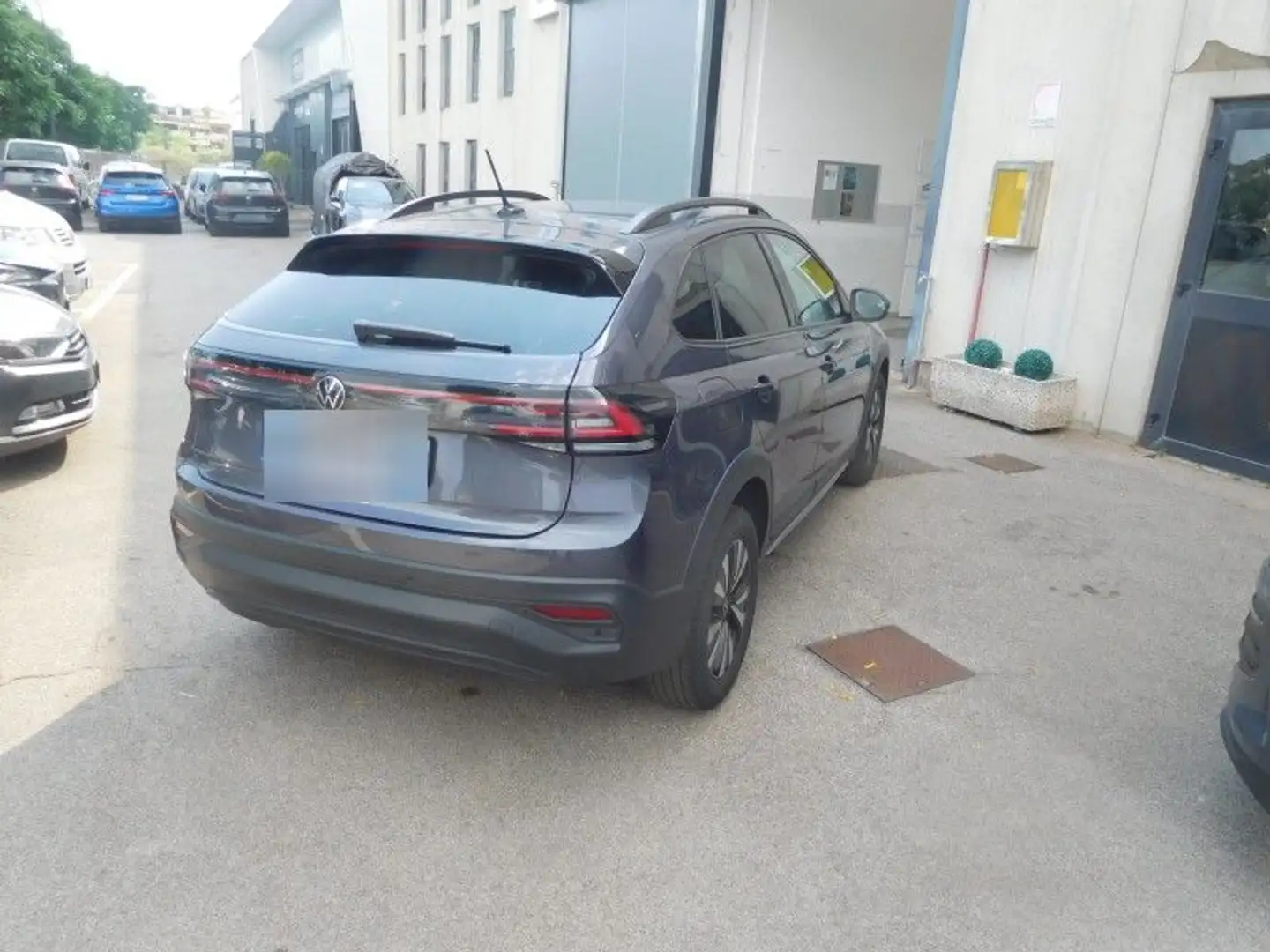 Volkswagen Taigo 1.0 TSI ACC LED PDC IQ.Drive Carplay ACC LED PDC Grau - 2