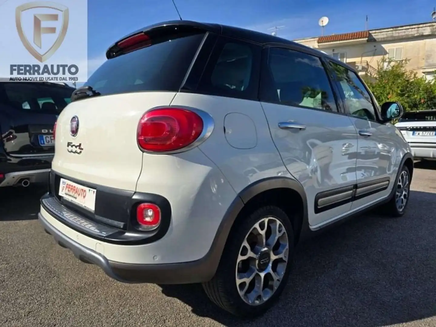 Fiat 500L 1.6MJET 85CV TREKKING PACK LOUNGE TETTO FULL KM Bianco - 2