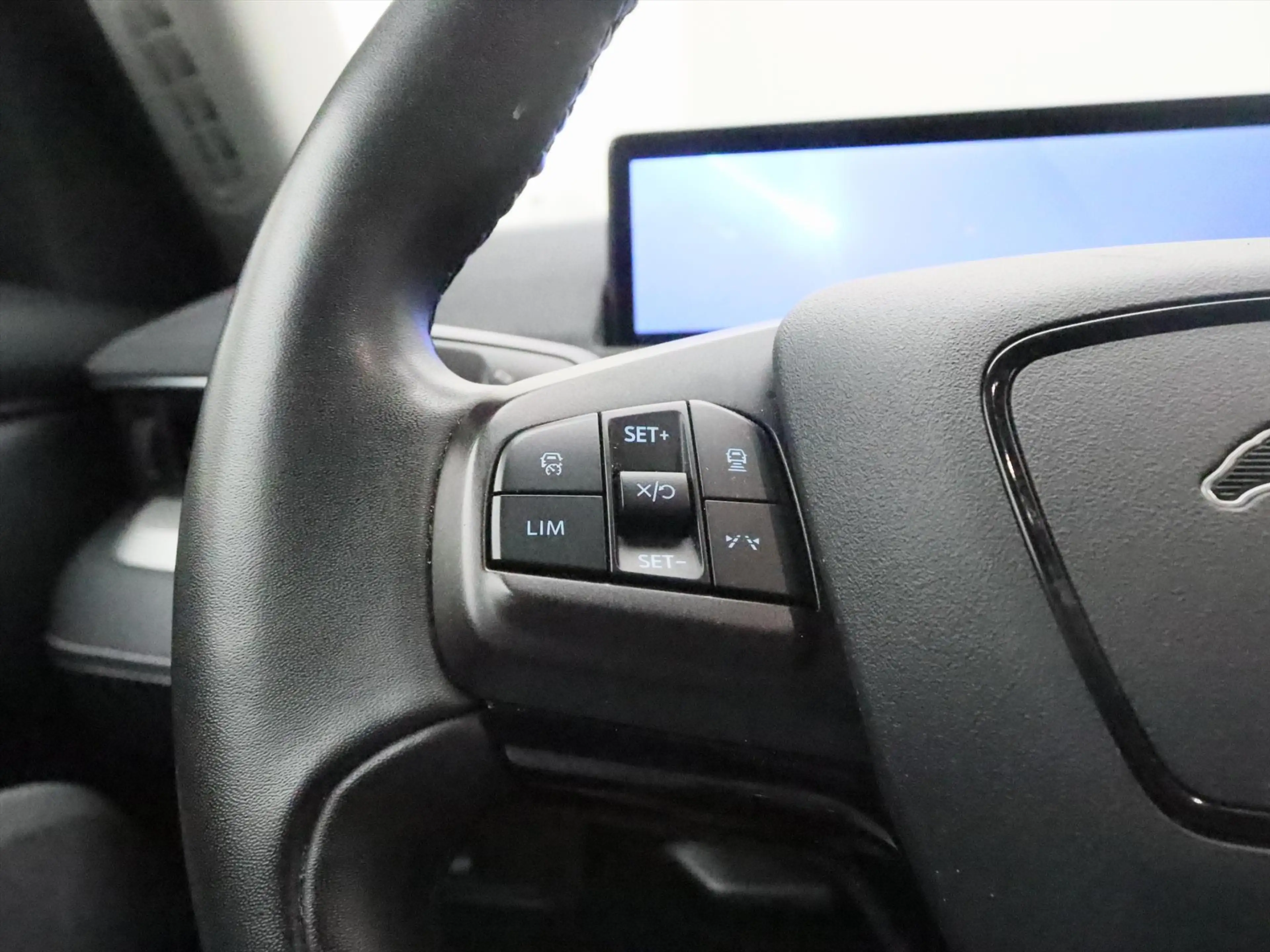 Ford Mustang Mach-E 75 kWh RWD 258PK 96% SoH [ TREKHAAK+TECHNOLOGY PAC — photo 20