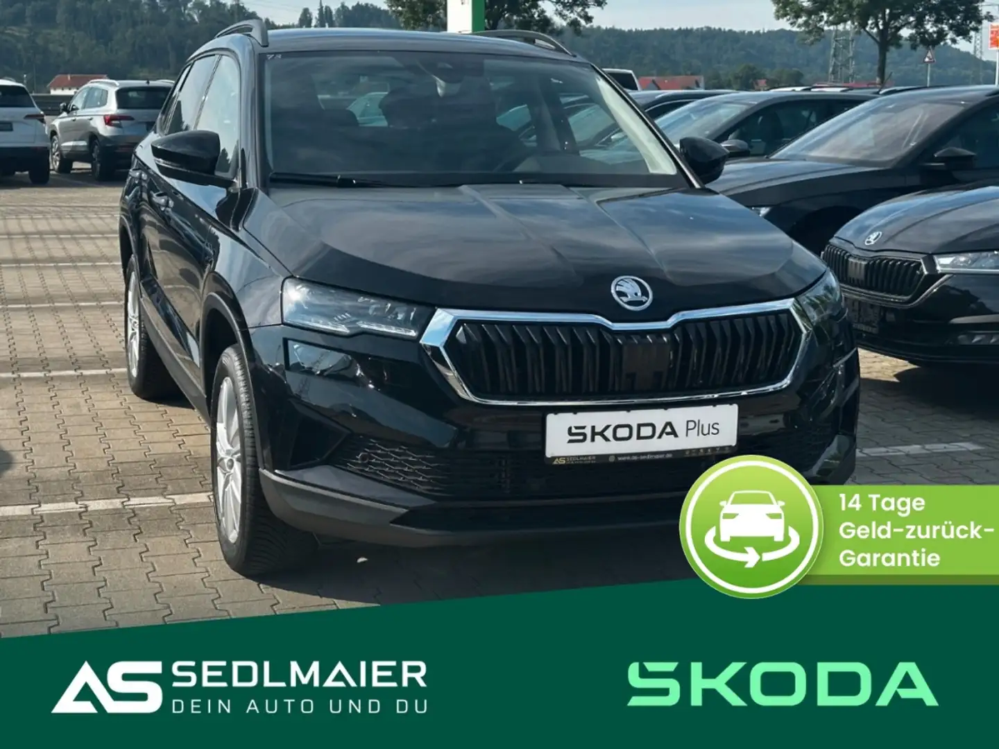 Skoda Karoq 1.5 TSI Selection RCam|NAV|MATRX|TravAssist Schwarz - 1