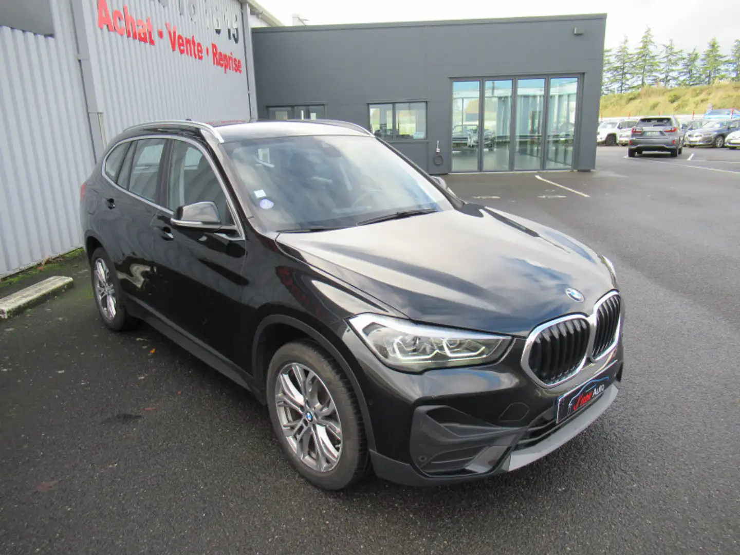 BMW X1 (F48) SDRIVE18IA 136CH BUSINESS DESIGN DKG7 Negro - 2