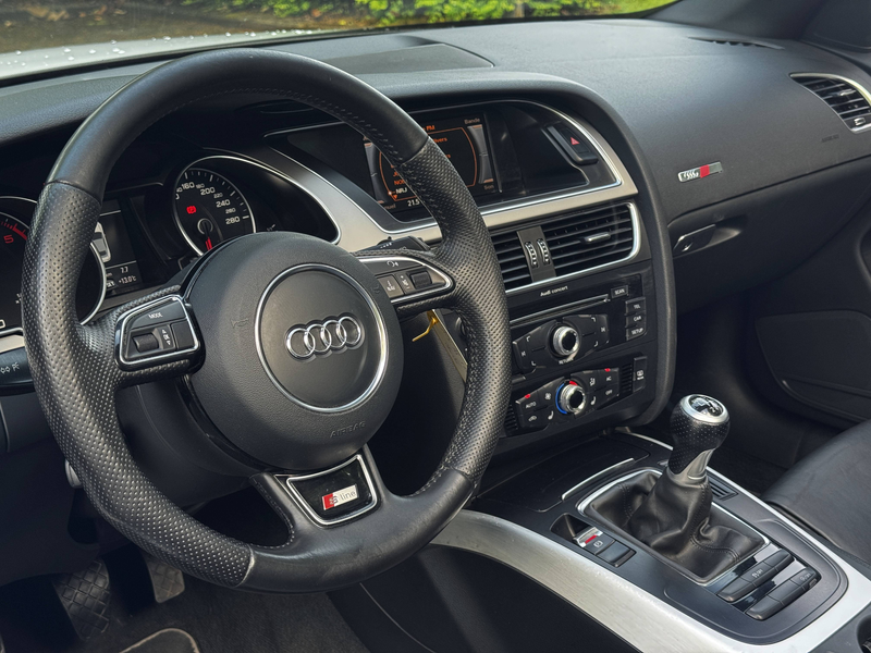 Audi A5 A5 Cabriolet 2.0 TDi 2.0 TDi RARE EN S LINE SIEGES CHAUFFANTS JA 18 S LINE FACELIFT 2012 — photo 6