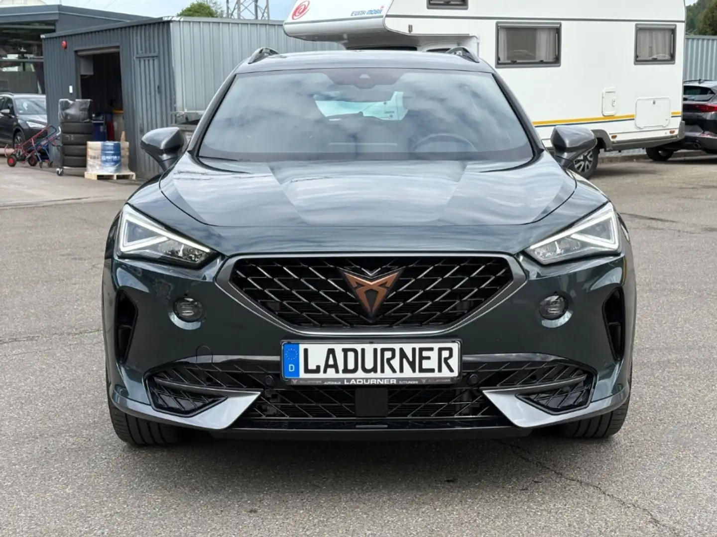CUPRA Formentor VZ e-Hybrid 245PS Navi LED SHZ Memory Vert - 2