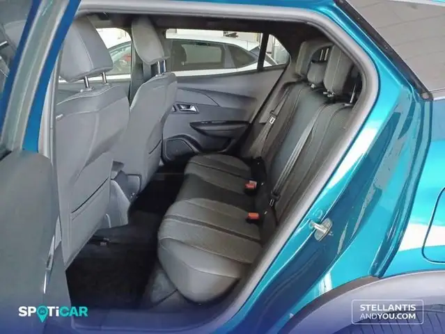 Peugeot 2008 view 10
