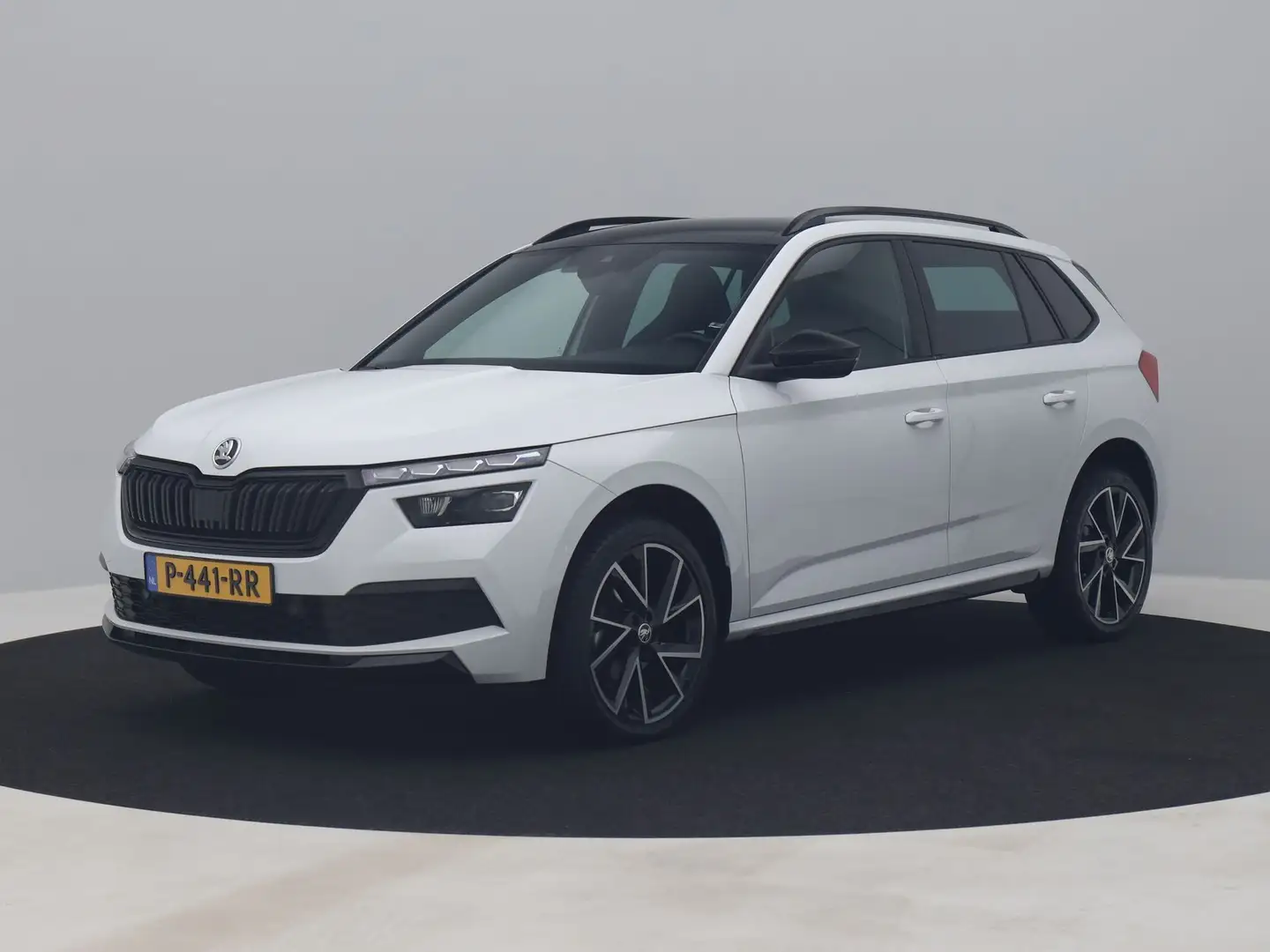Skoda Kamiq 1.5 TSI 150 PK Business Edition | PANO | CAMERA | Wit - 1