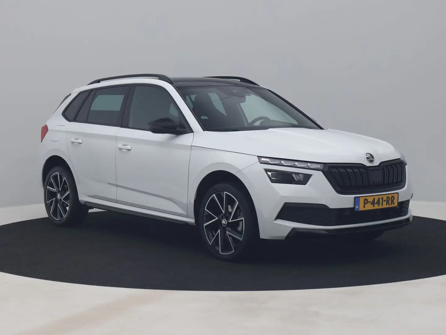 Skoda Kamiq 1.5 TSI 150 PK Business Edition | PANO | CAMERA | Wit - 2