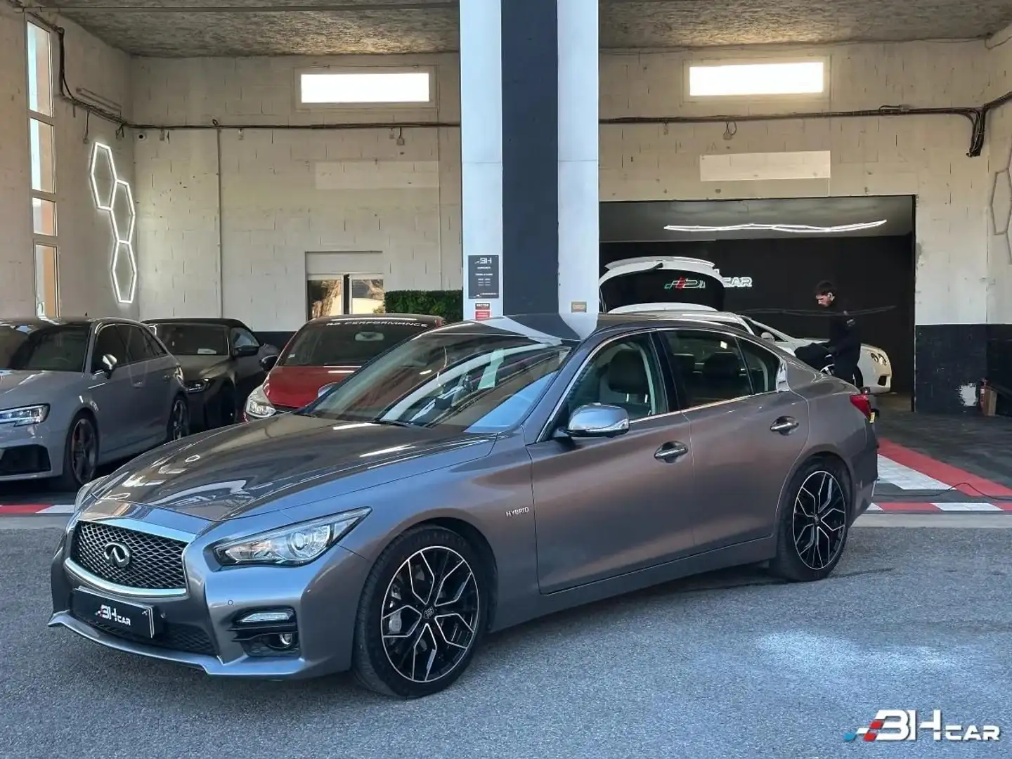 Infiniti Q50 SPORT TECH - 3.5 /364cv/ BVA/ BOSE/ KIT GROS FREINS/SUIVI COMPLET Grau - 1