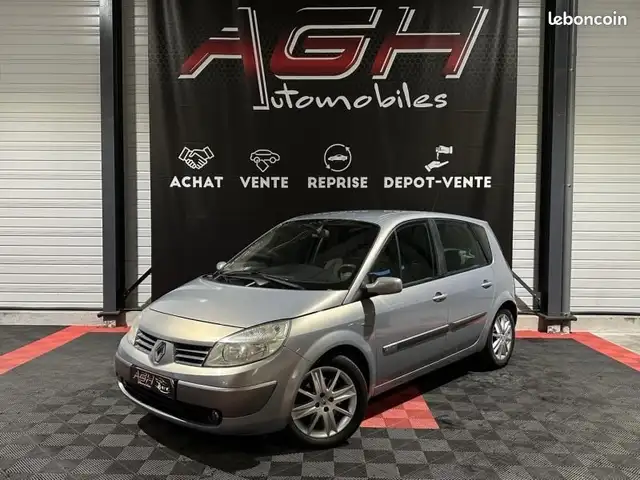 Renault Scenic 2.0 16v 136ch Confort Authentique BVA