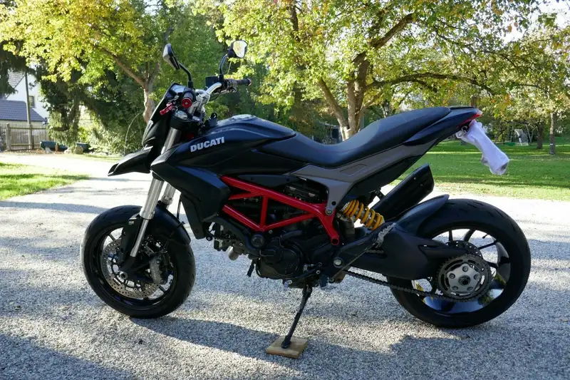 Ducati Hypermotard 821 - foto 3