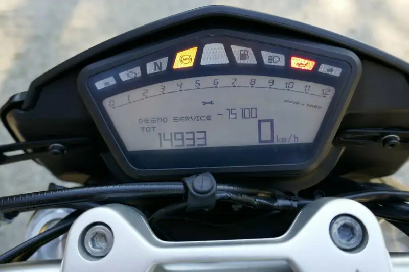 Ducati Hypermotard 821 - foto 6