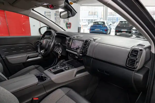 Citroen C5 Aircross view 13