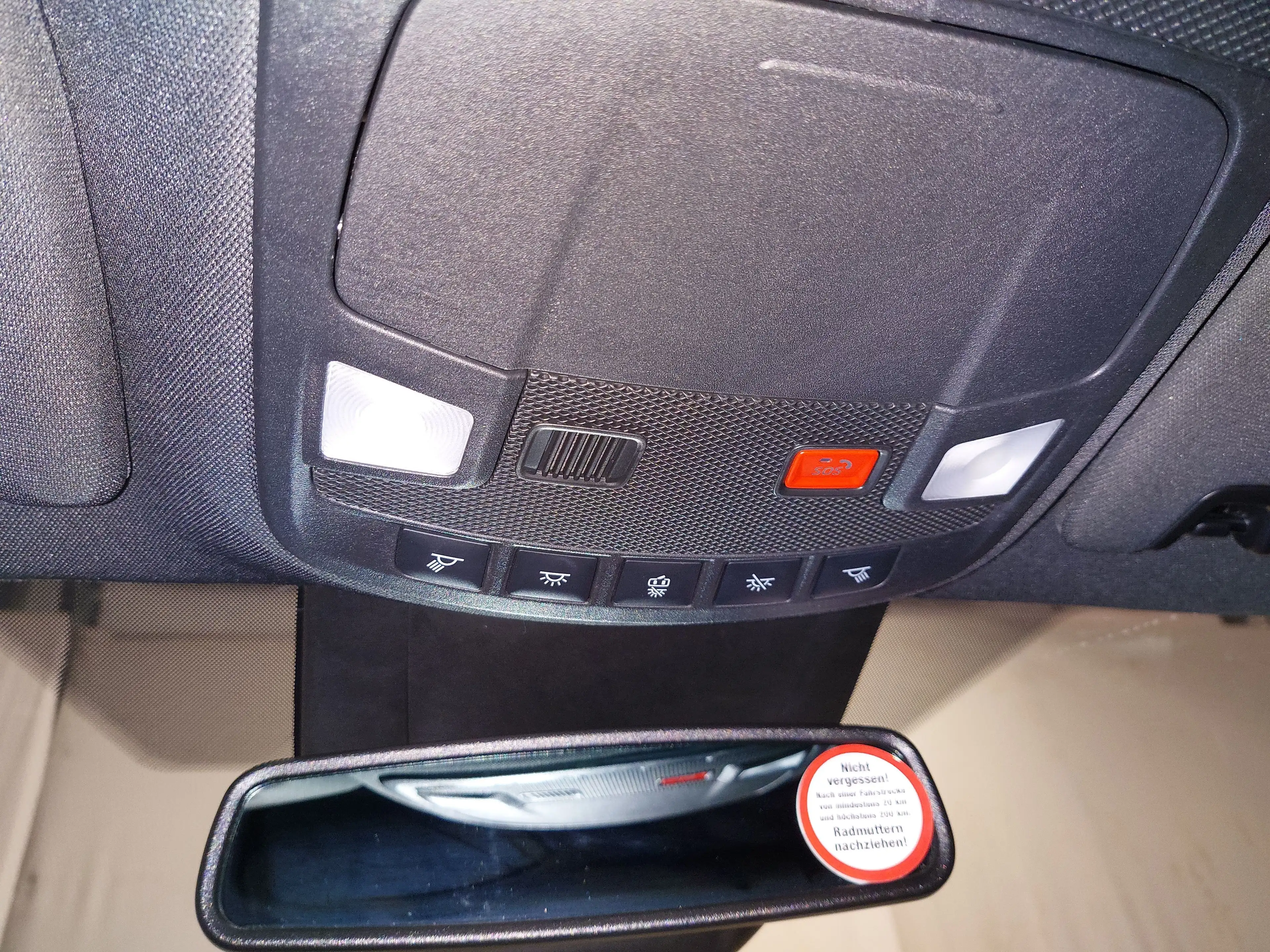 Ford Mondeo — photo 13