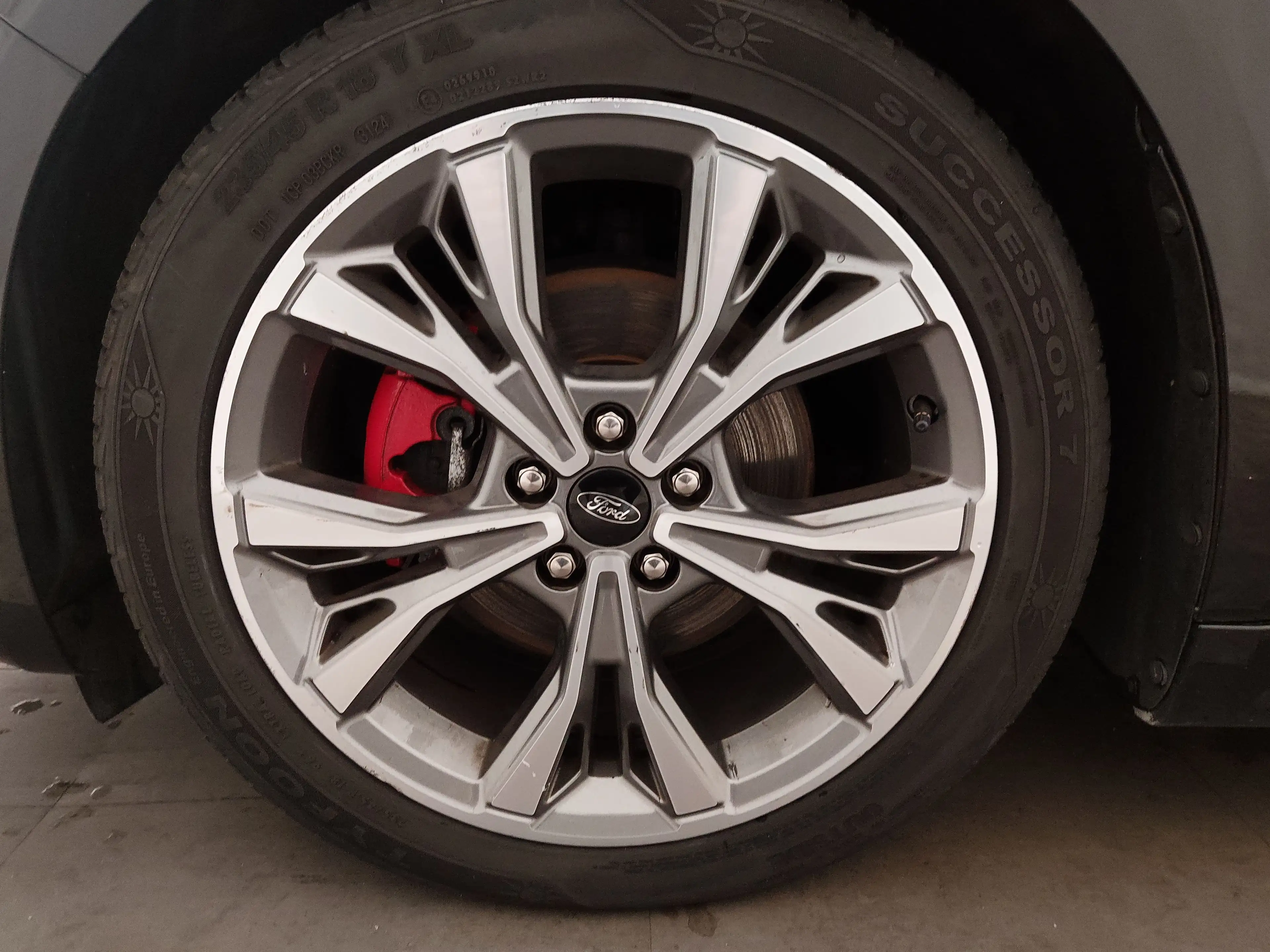 Ford Mondeo — photo 8
