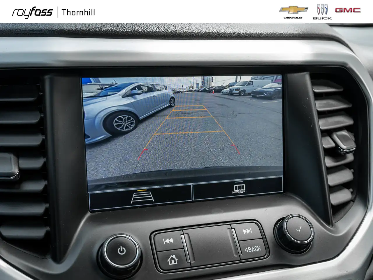 GMC Acadia снимка GMC Acadia