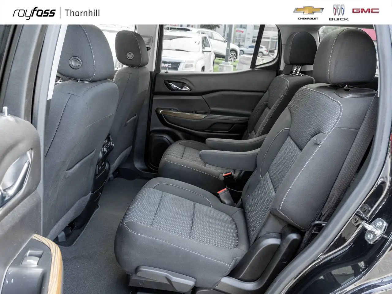 GMC Acadia снимка GMC Acadia