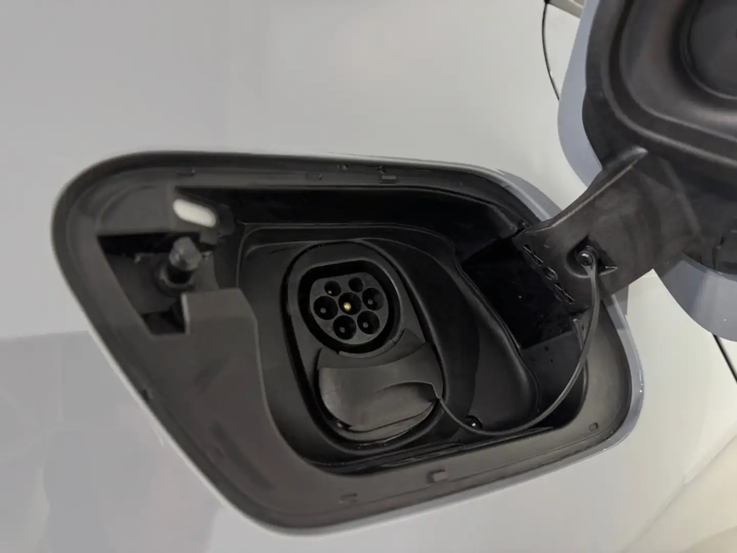 CUPRA Born Launch Edition 150kW 62kwh Gris - 2