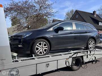 Sports Tourer 1.6 CDTI Edition KETTING DEFECT