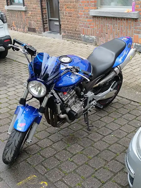 Honda Hornet - foto 4