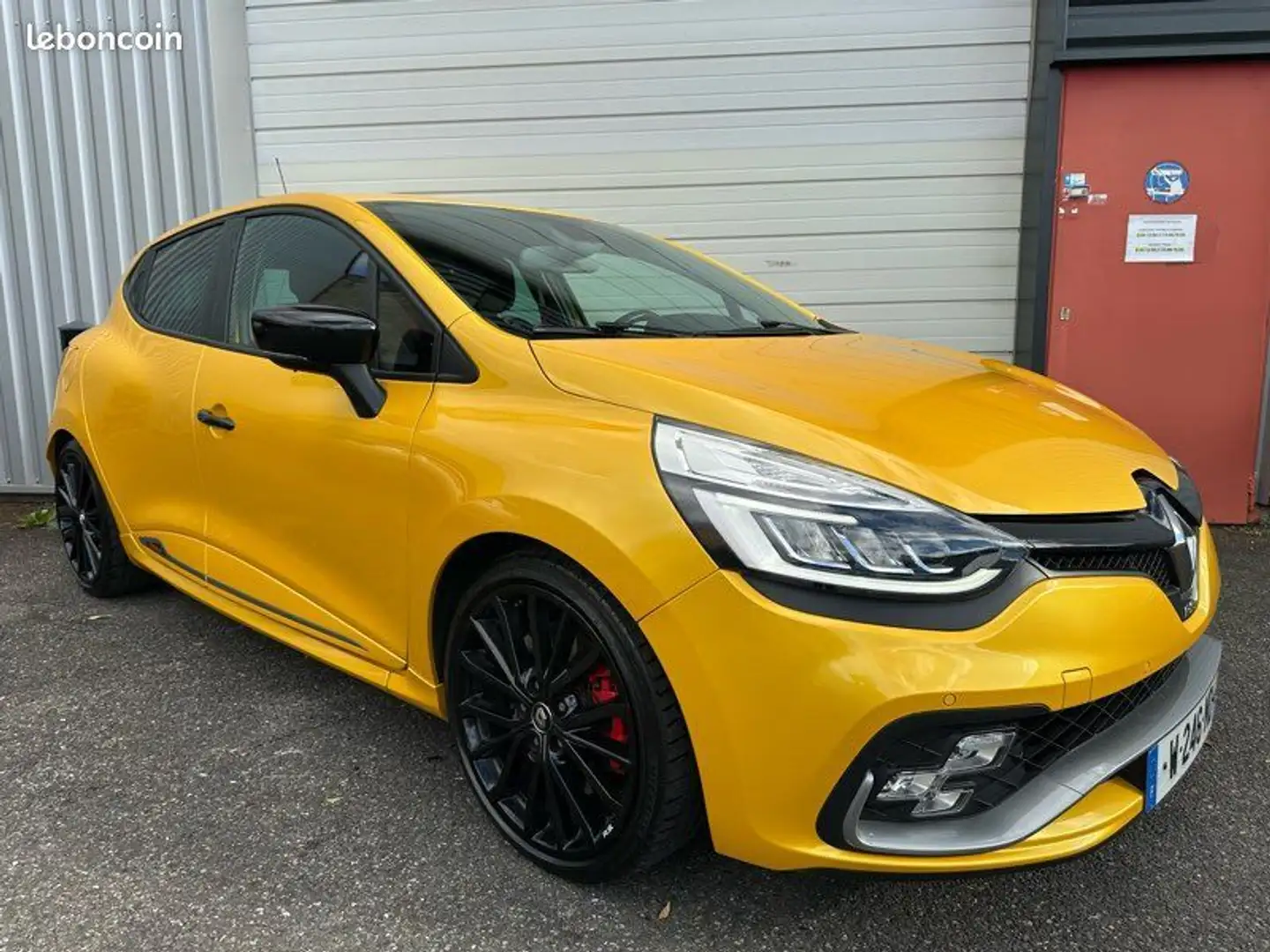 Renault Clio iv (2) 1.6 turbo 220 rs trophy edc ja18 Jaune - 2