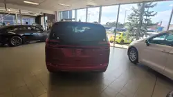 Chrysler Pacifica 2027