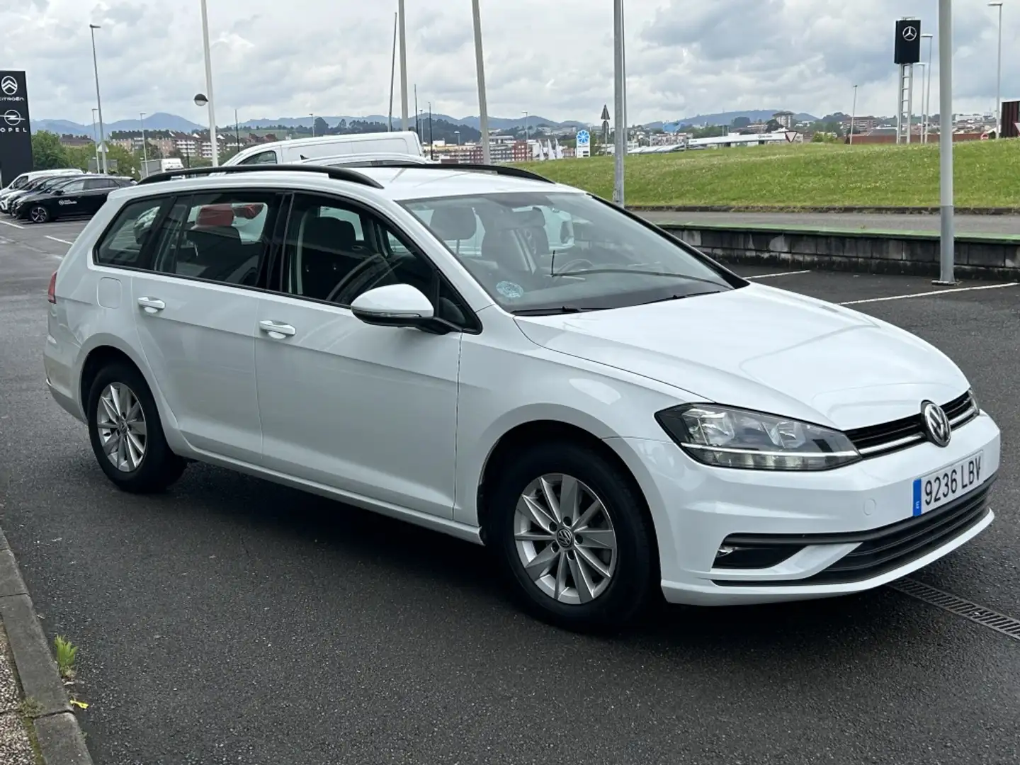 Volkswagen Golf Variant 1.6TDI Business Edition Blanco - 2