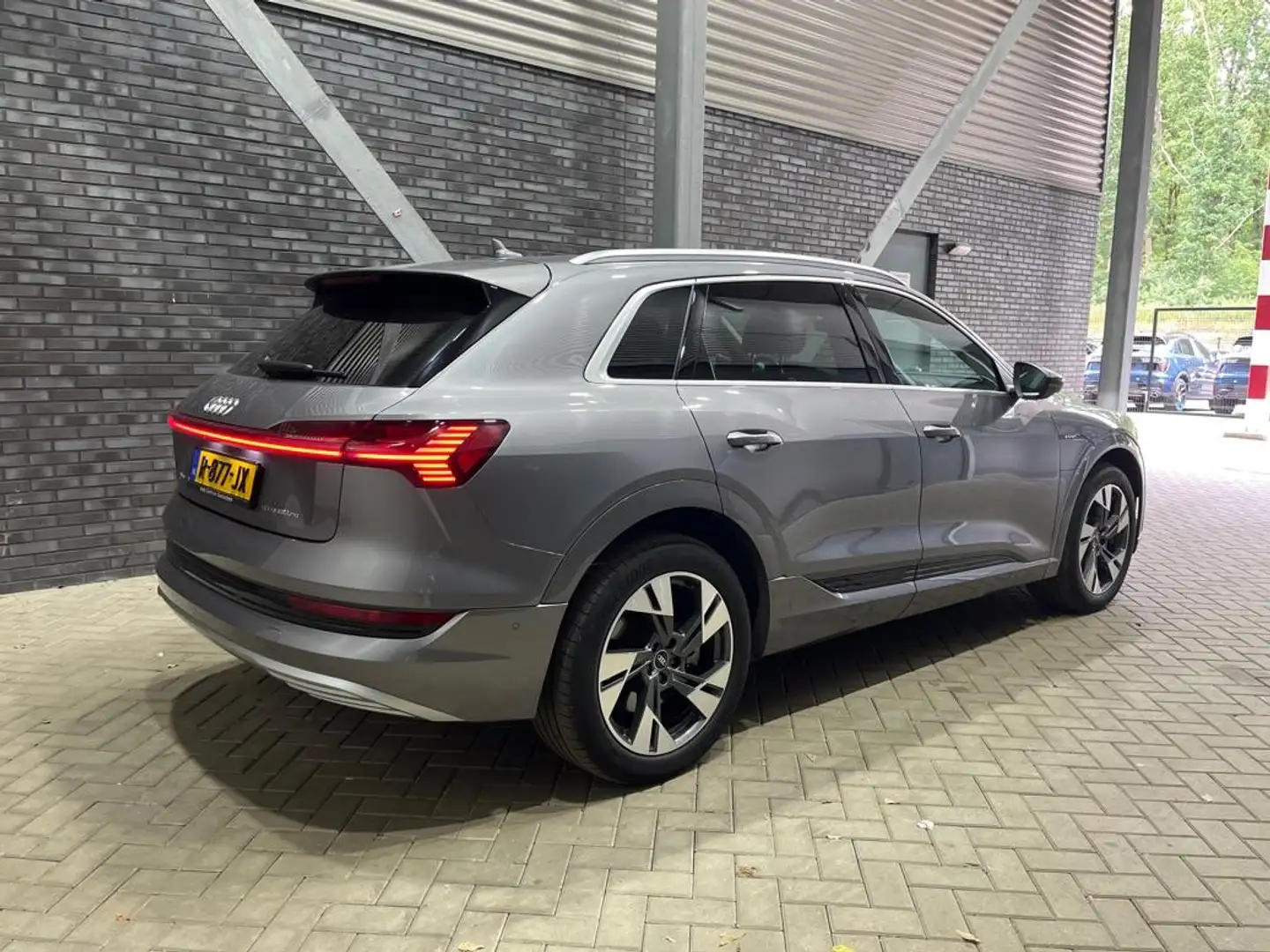 Audi e-tron 55 quattro Advanced edition 95 kWh | Trekhaak | St Grijs - 2