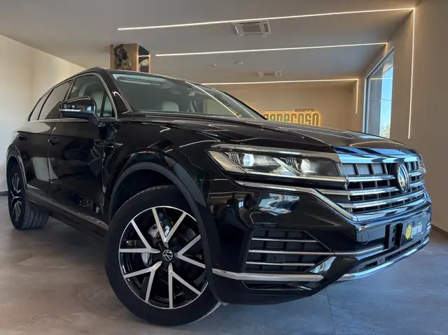 Volkswagen Touareg 3.0 V6 tdi Elegance 231cv tiptronic ufficiale ITA
