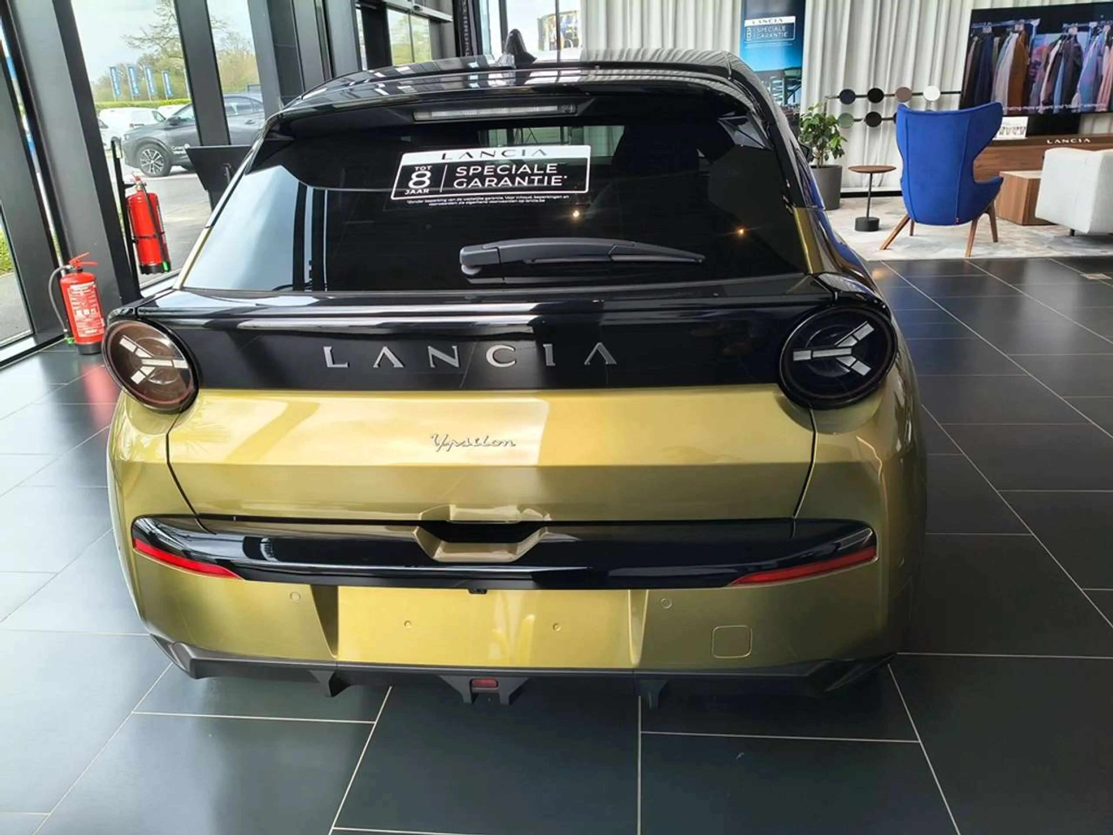 Lancia Ypsilon LX FULL Electric (NEW) — photo 8