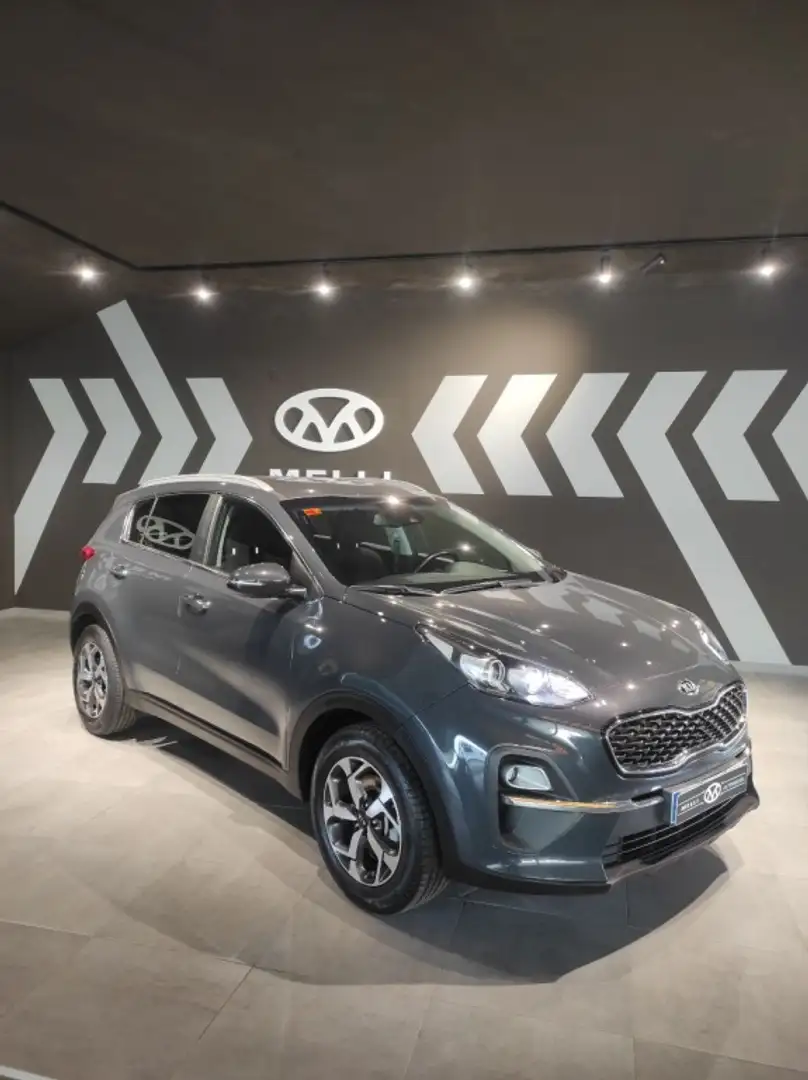 Kia Sportage 1.6 MHEV Drive Plus 4x2 115 Gris - 2
