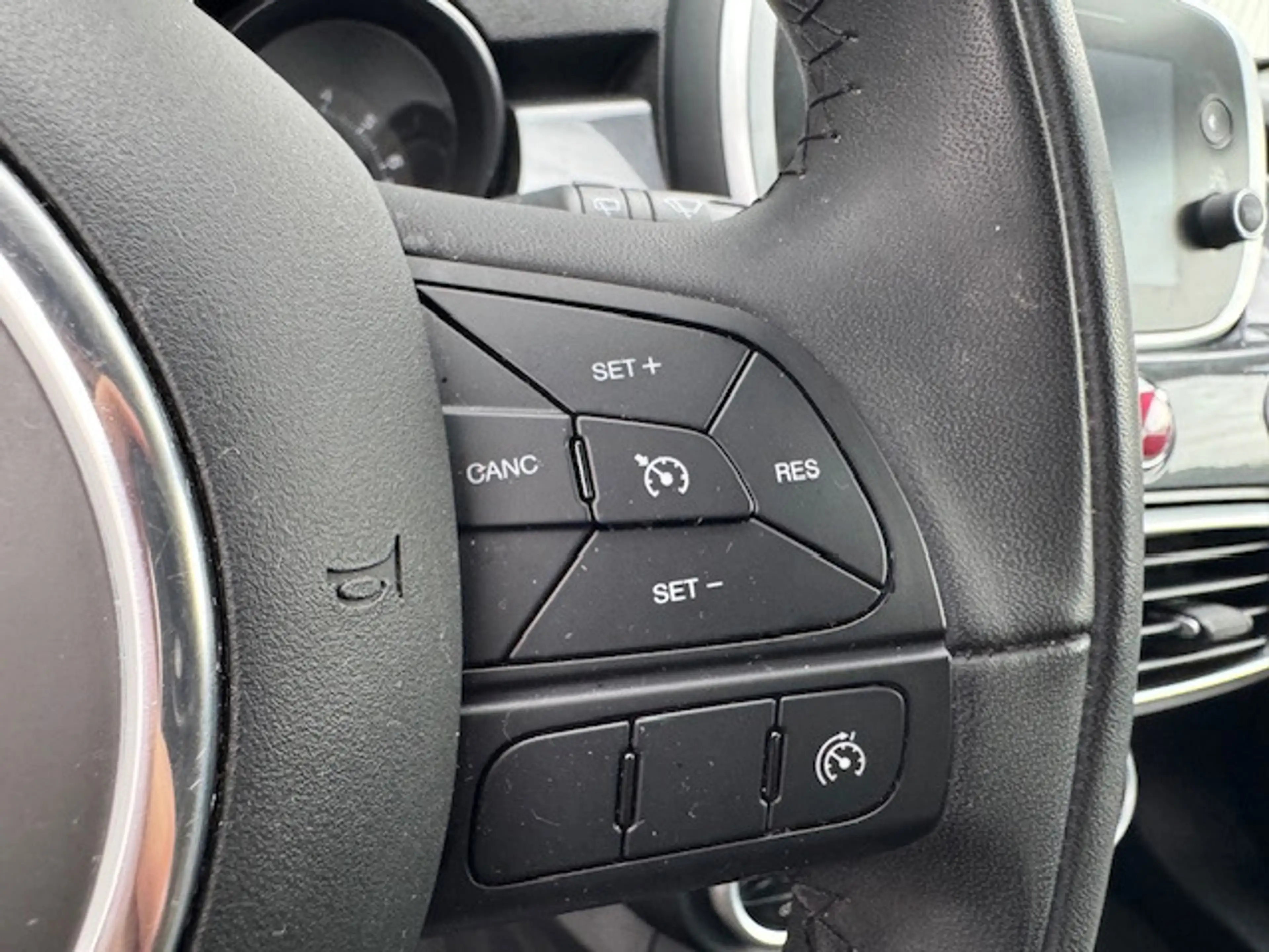 Fiat 500X 1.6 Holiday Ed. *carplay *navi *climate *cruise — photo 23