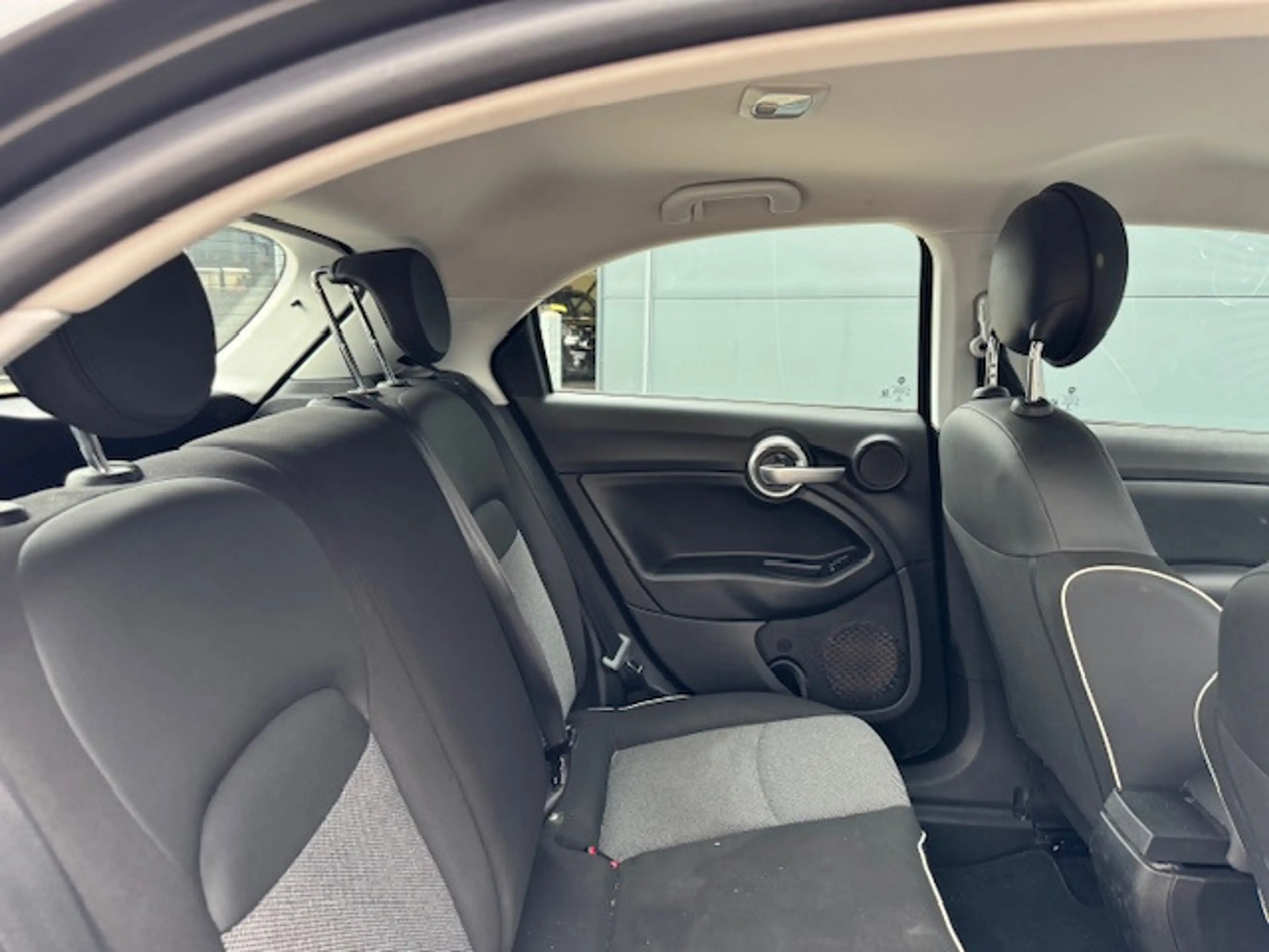 Fiat 500X 1.6 Holiday Ed. *carplay *navi *climate *cruise — photo 17