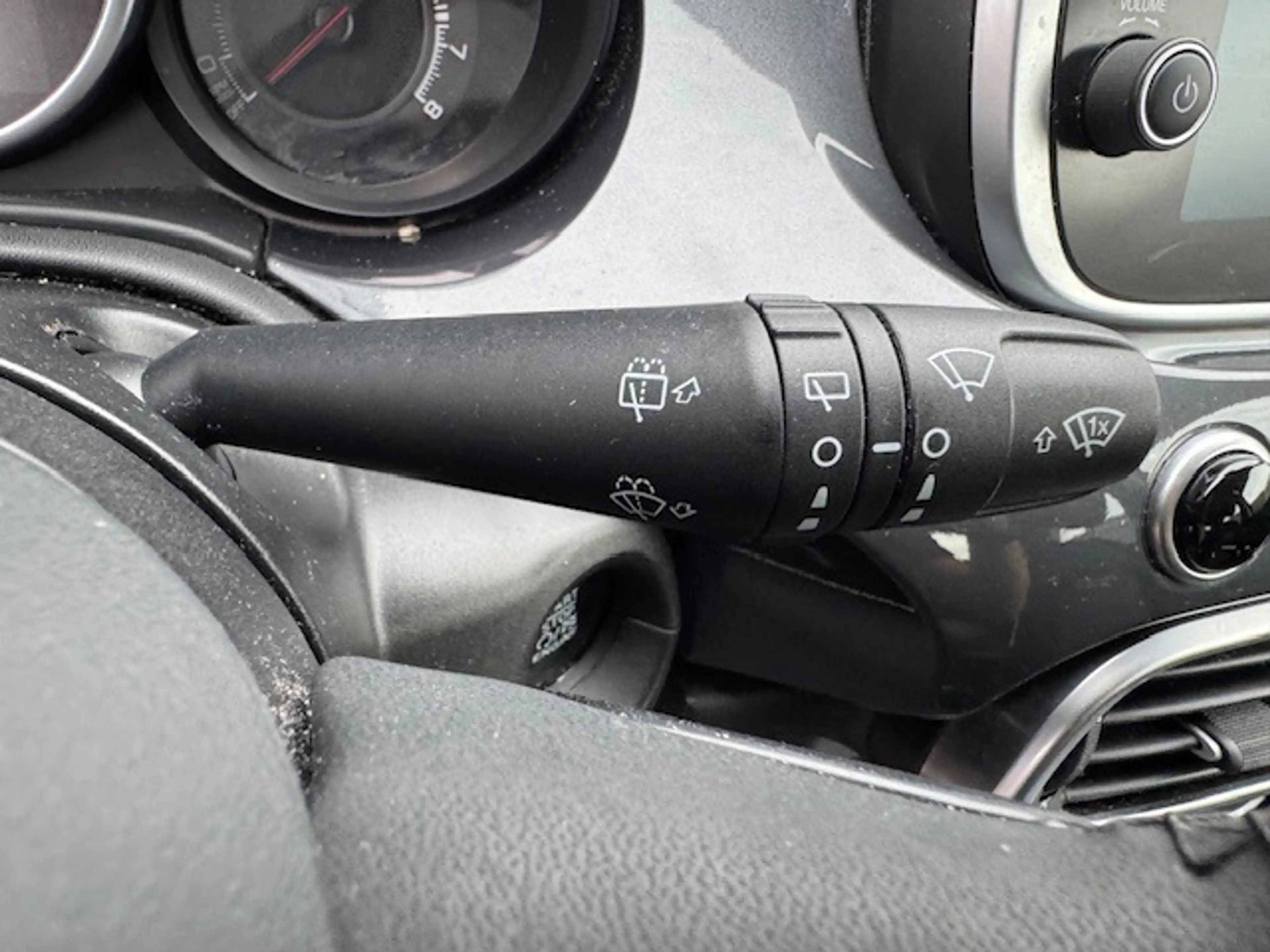 Fiat 500X 1.6 Holiday Ed. *carplay *navi *climate *cruise — photo 30
