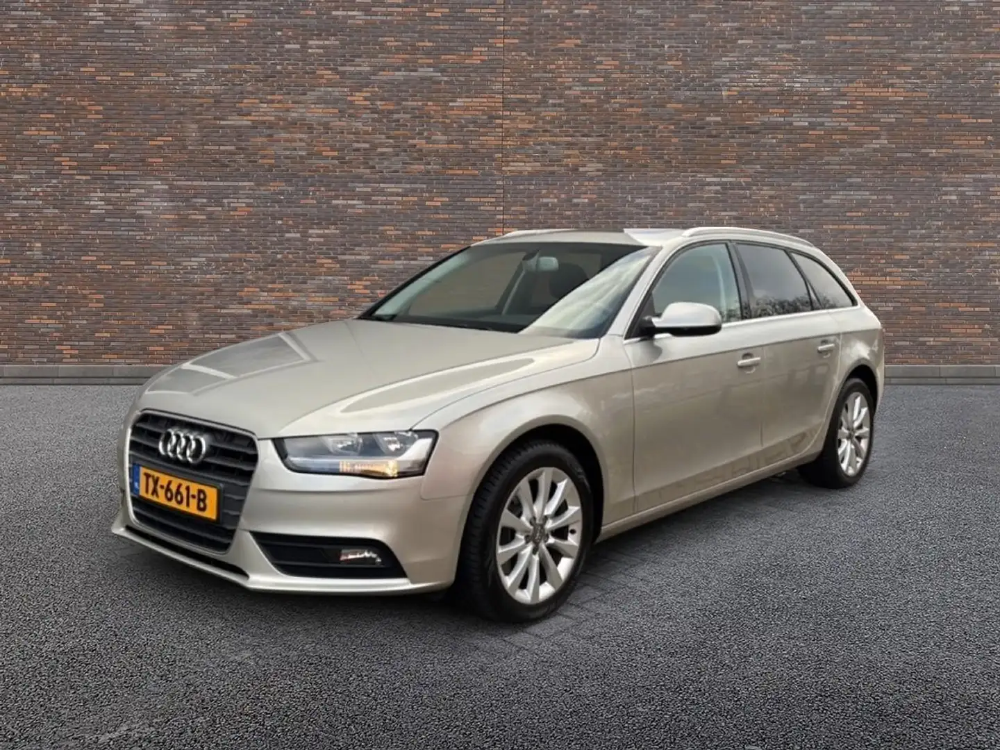 Audi A4 Avant 1.8 TFSI PANODAK LMV NAVIGATIE CRUISE Amarillo - 2