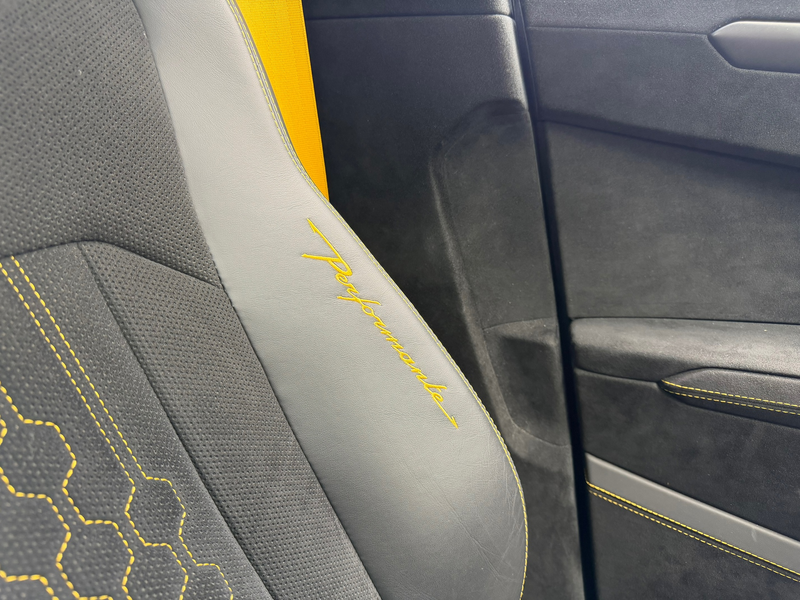 Lamborghini Urus 4.0 V8 Performante Pano|B&O-adv.|Akrapovic|Carbon| — photo 43