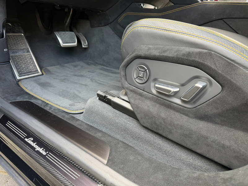 Lamborghini Urus 4.0 V8 Performante Pano|B&O-adv.|Akrapovic|Carbon| — photo 41