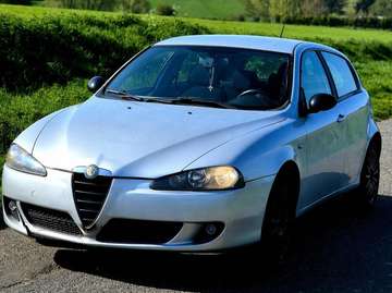 147 2.0i TS Distinctive Selespeed