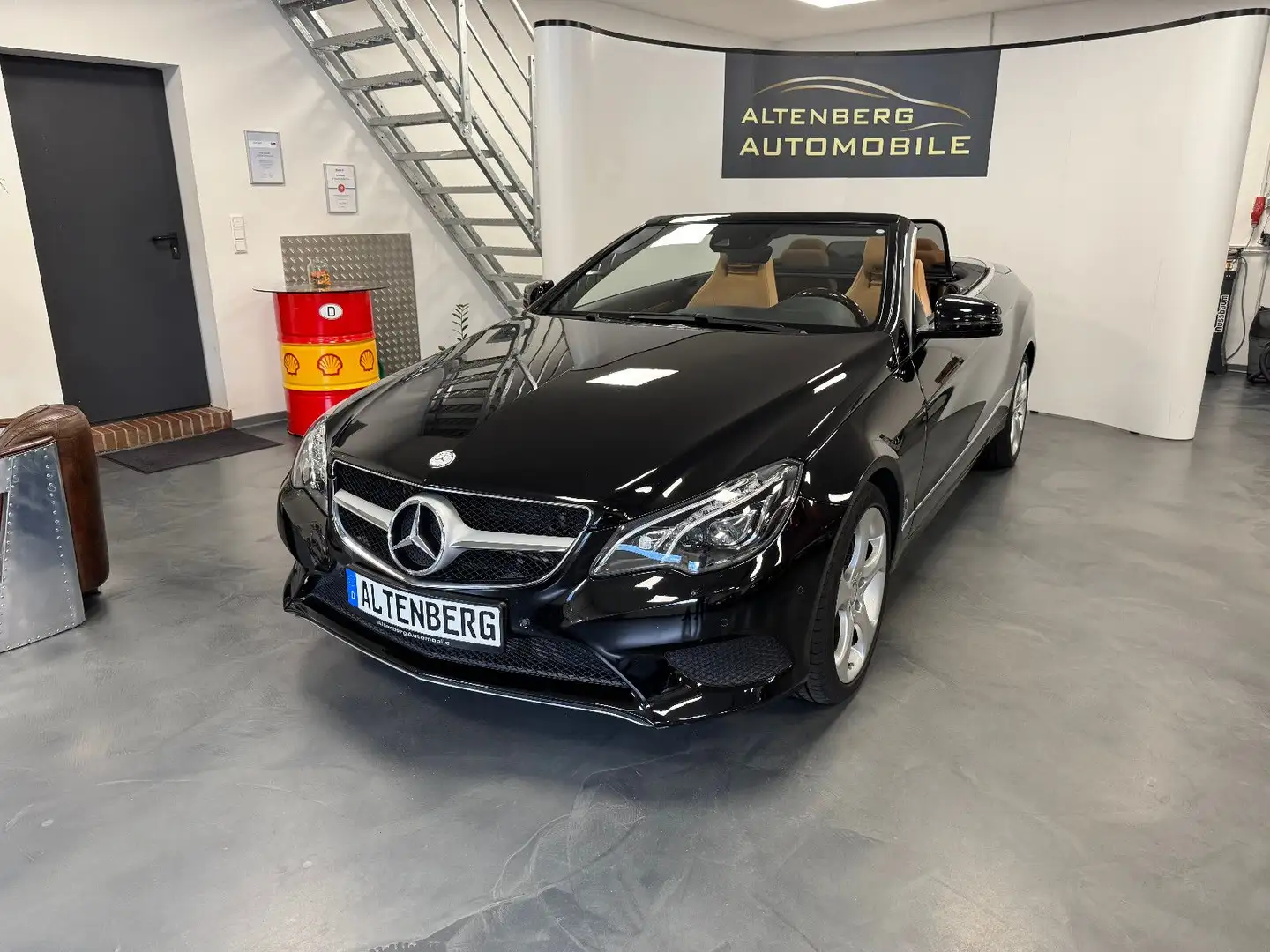 Mercedes-Benz E 250 d Cabrio Kamera H&K LED Tempomat Airscraft Negru - 1