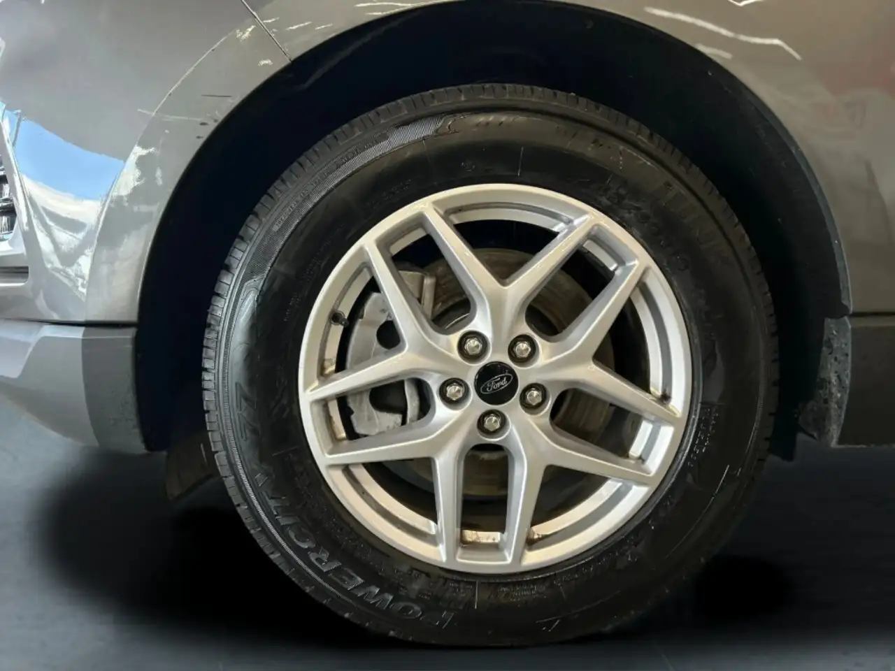 Ford Edge снимка Ford Edge