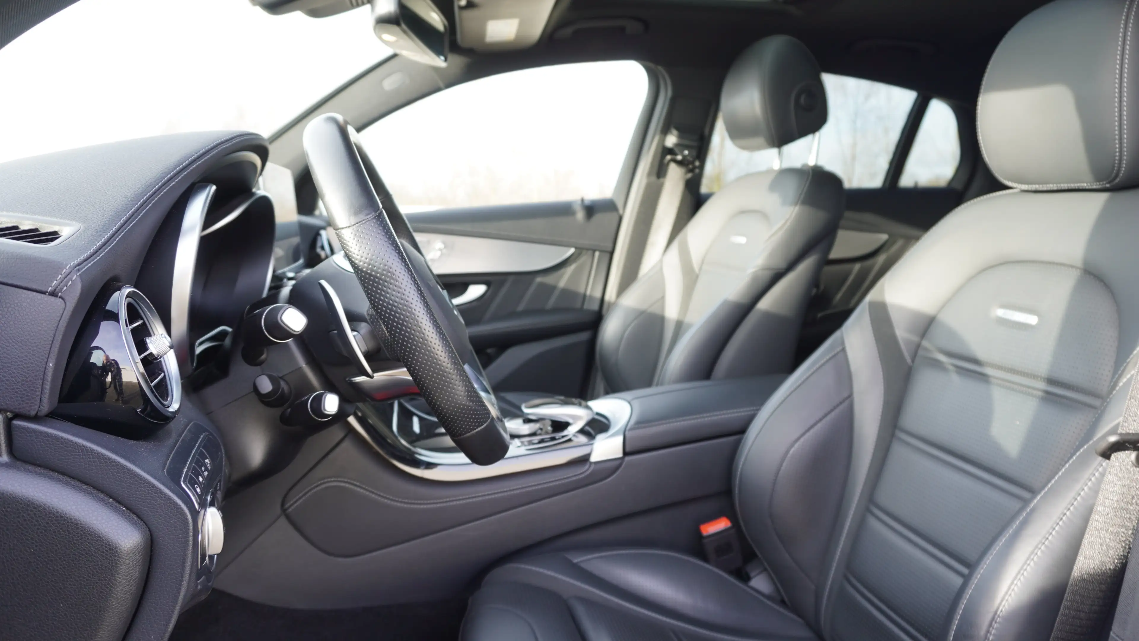 Mercedes-Benz GLC 63 AMG 4M/RIJASSIST/PANODAK/LUCHTVER/COMAND ONLINE/TREKH — photo 9