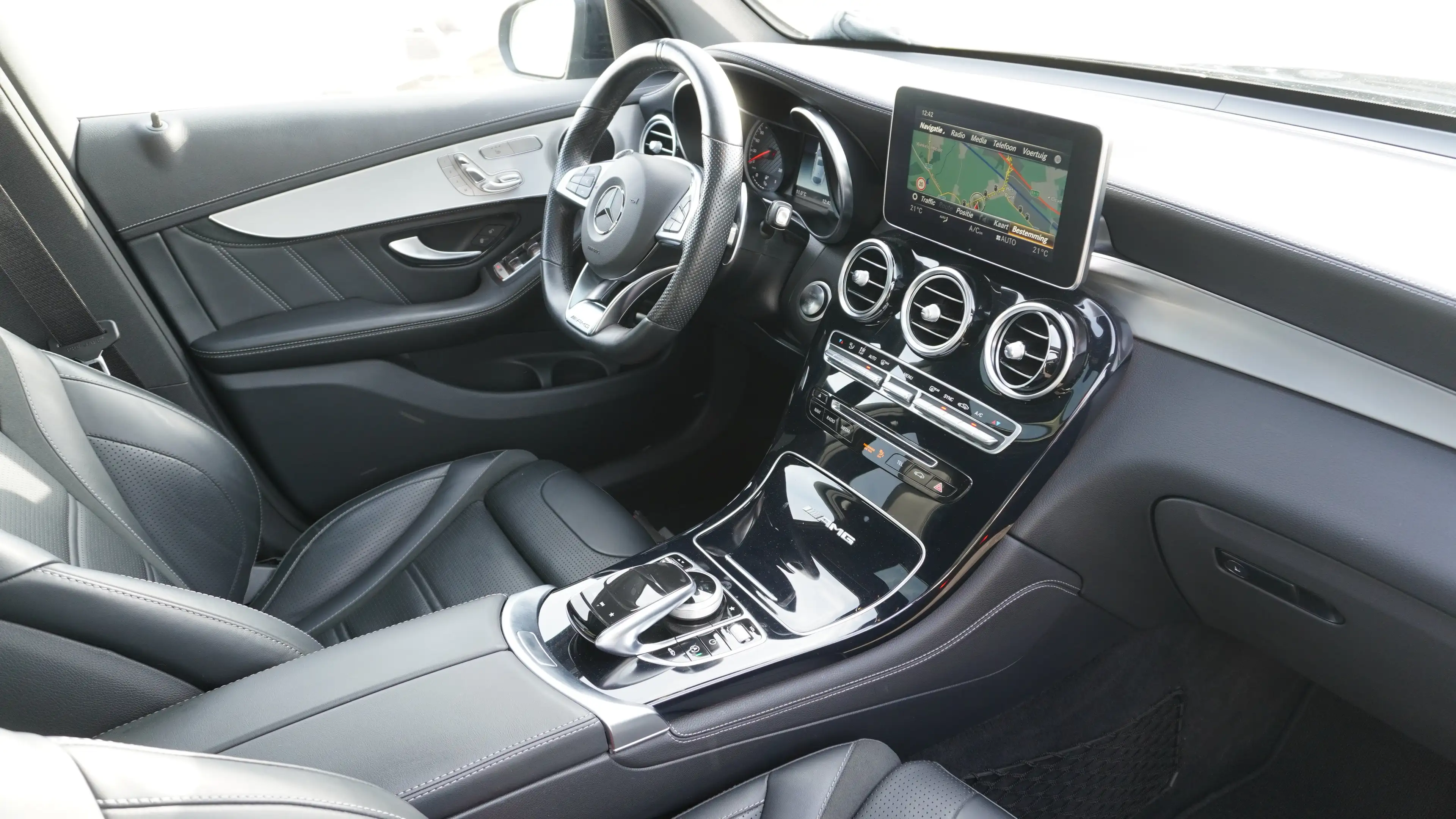 Mercedes-Benz GLC 63 AMG 4M/RIJASSIST/PANODAK/LUCHTVER/COMAND ONLINE/TREKH — photo 14