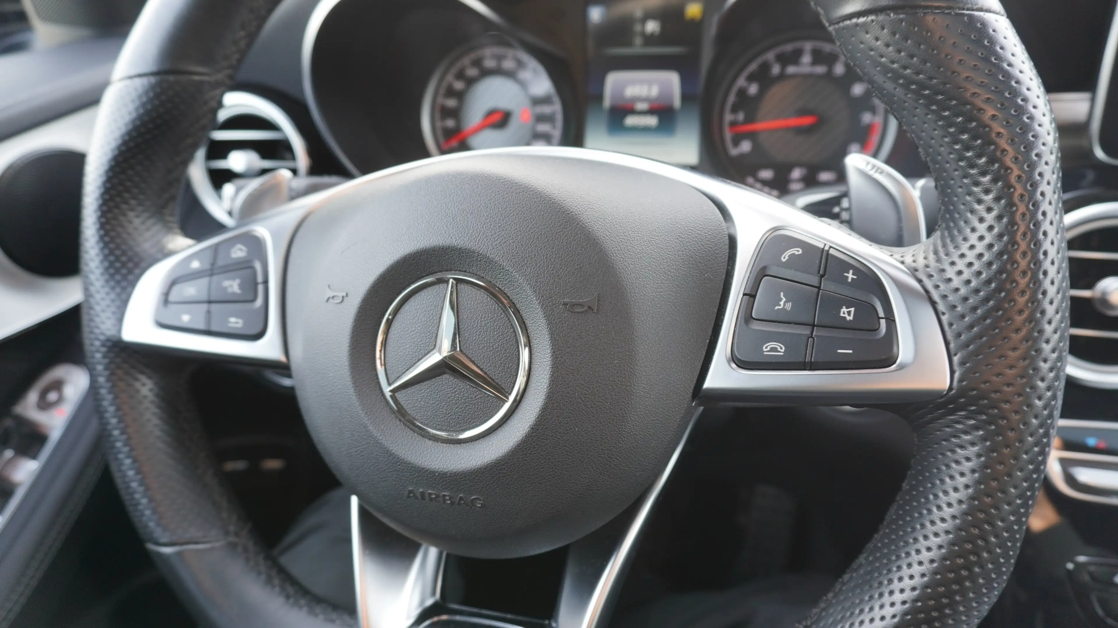 Mercedes-Benz GLC 63 AMG 4M/RIJASSIST/PANODAK/LUCHTVER/COMAND ONLINE/TREKH — photo 12