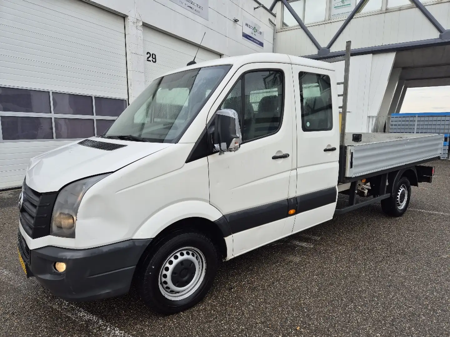 Volkswagen Crafter 50 2.0 TDI L4H1 DC 7-pers 164pk lichte schade airc Wit - 1
